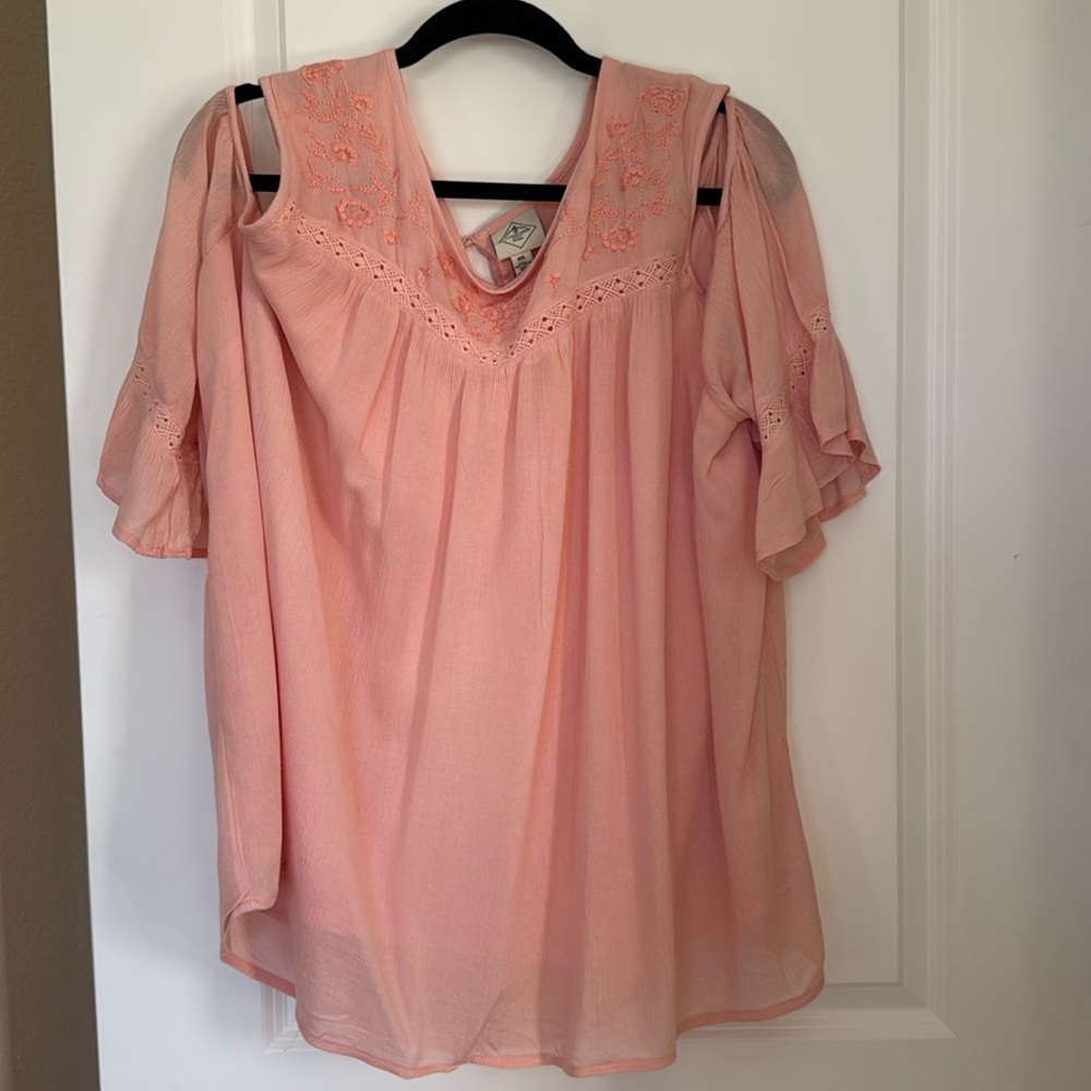 St John’s Bay peach open shoulder peasant blouse